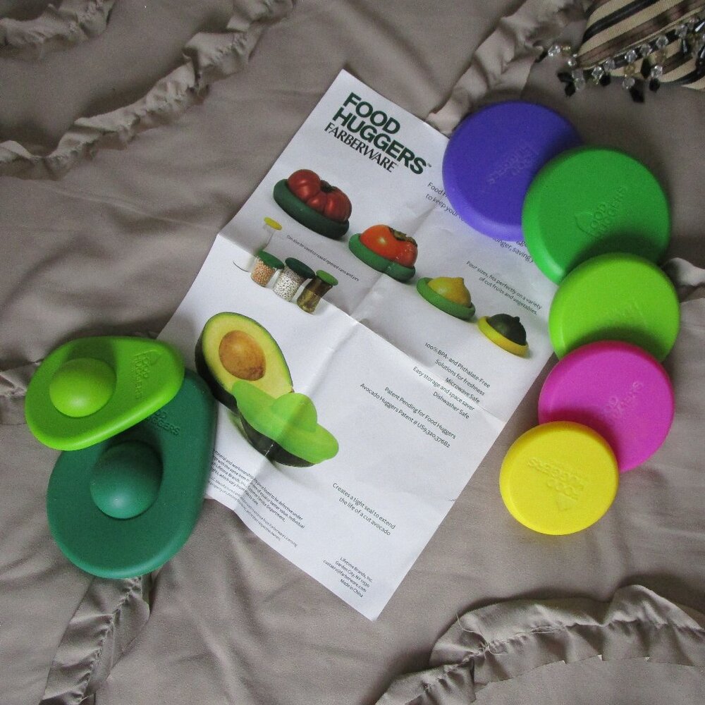 mixed lot of silicone food huggers